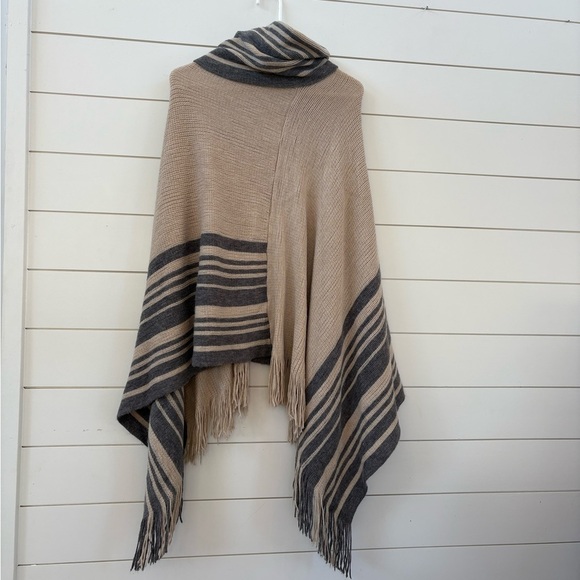 Calvin Klein Beige and Charcoal Striped Poncho - Picture 2 of 4